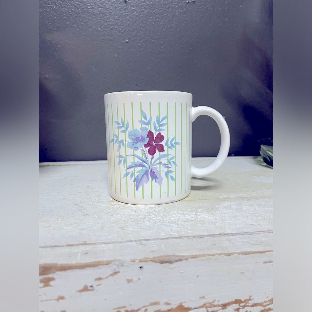 1980s vintage floral coffee mug JAPAN